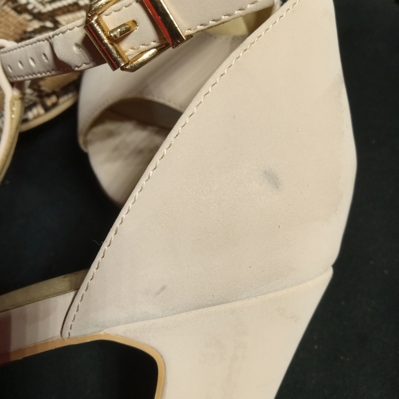 BOGOFREE SZ9.5 HEELS. GREAT CONDITION - Picture 11 of 16